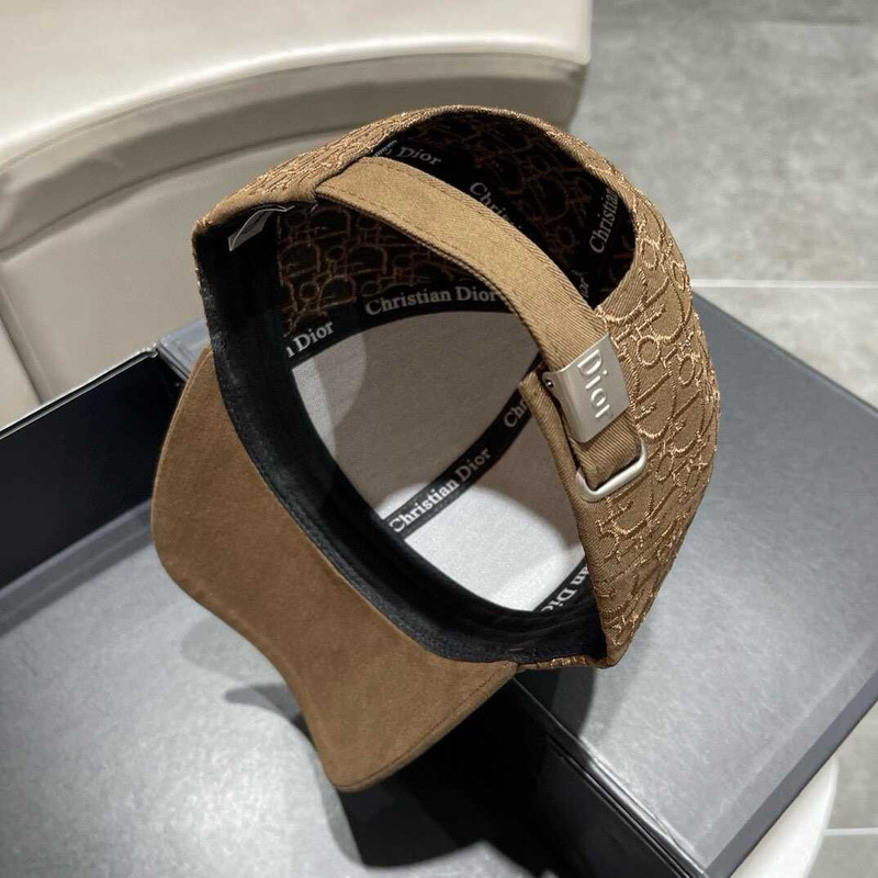 D*or D*or oblique print cap in brown