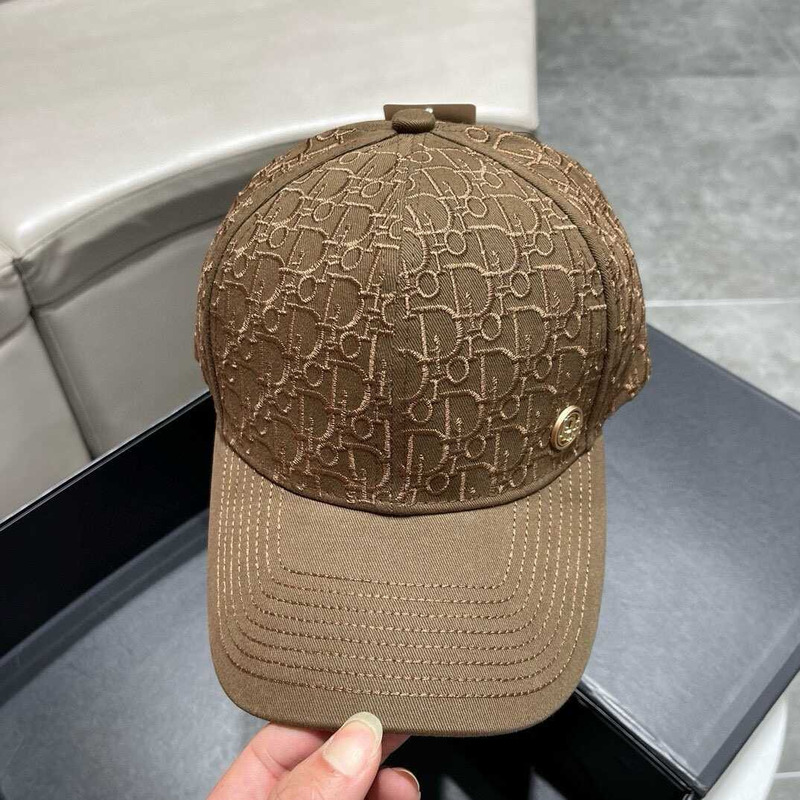 D*or D*or oblique print cap in brown