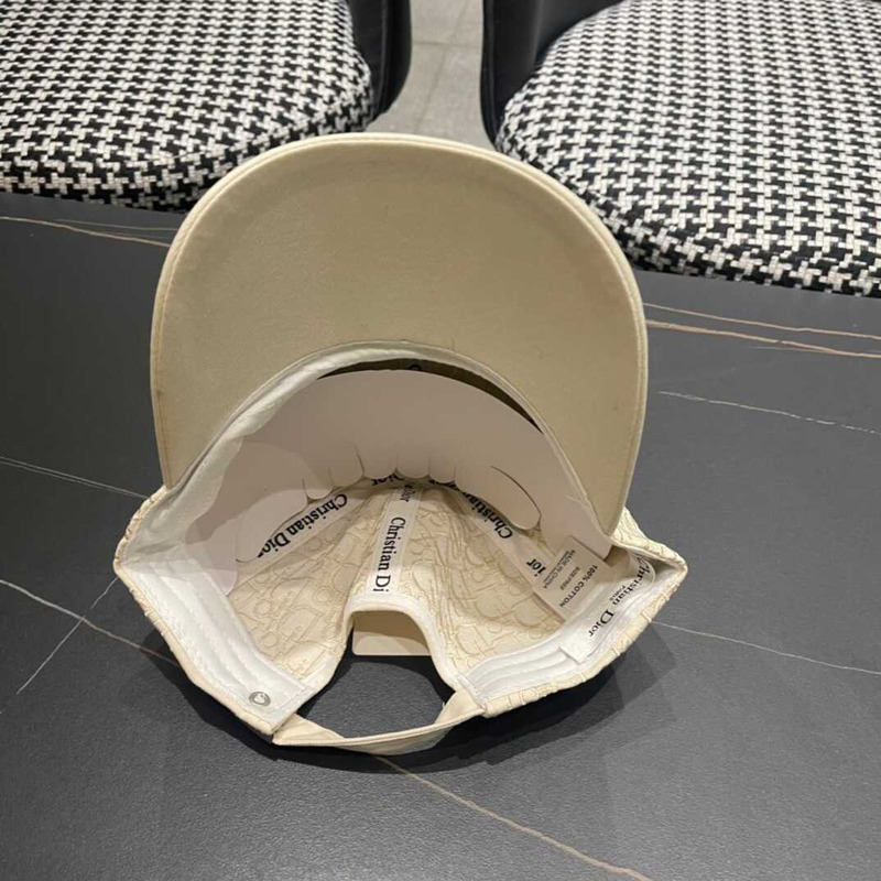 D*or oblique print cap in begie