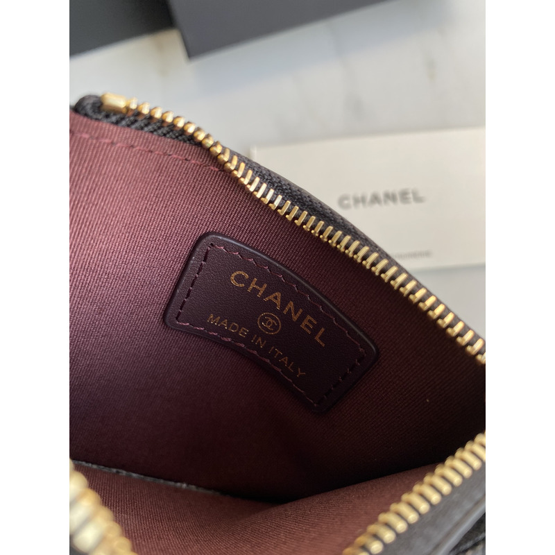 ch*el card holder quilted Di*m*nd lambskin black