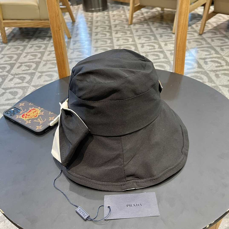 Pra*a large brim sun hat in black