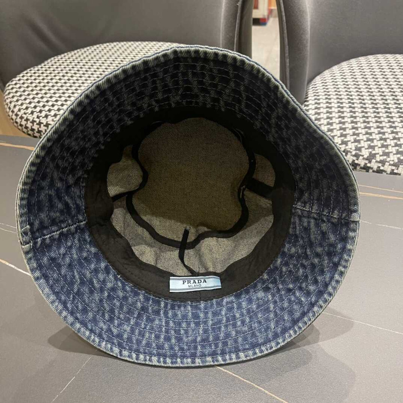 Pra*a denim bucket hat white and blue