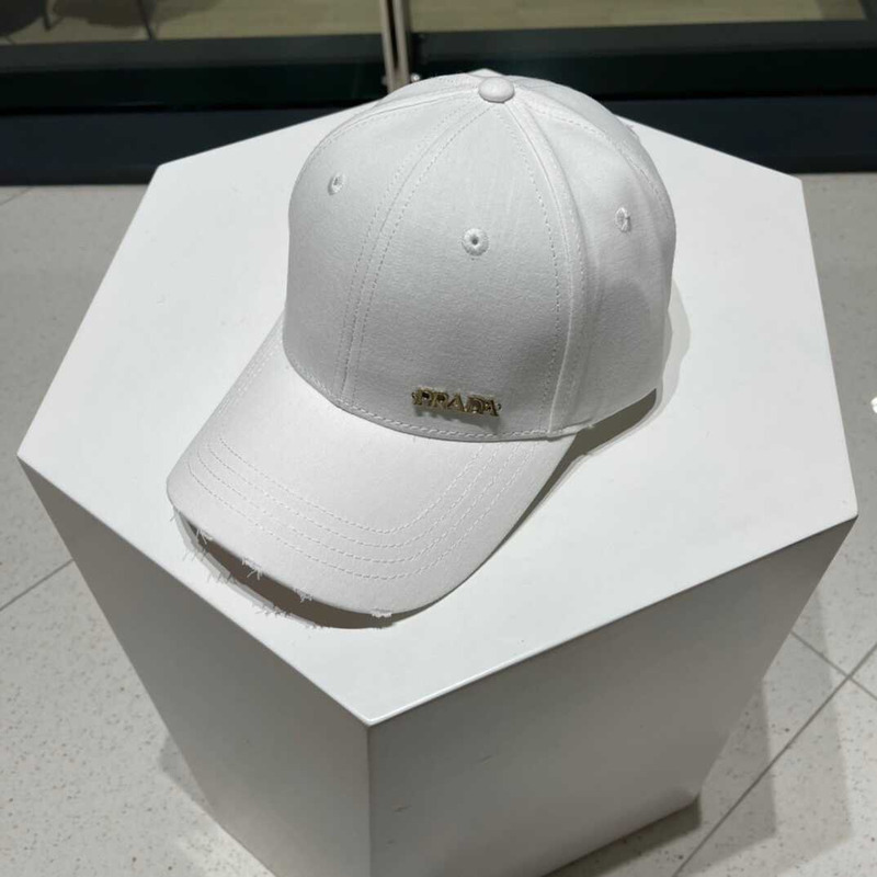 Pra*a baseball cap in white