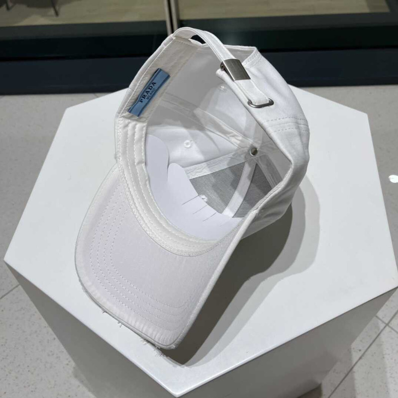 Pra*a baseball cap in white