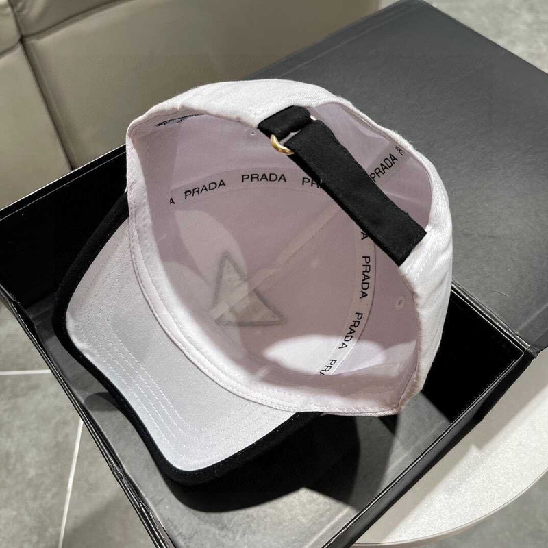 Pra*a re-nylon baseball cap in white