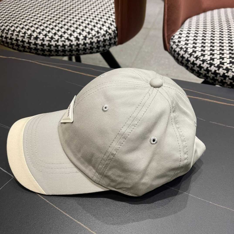 Pra*a  re-nylon baseball cap in grey and white