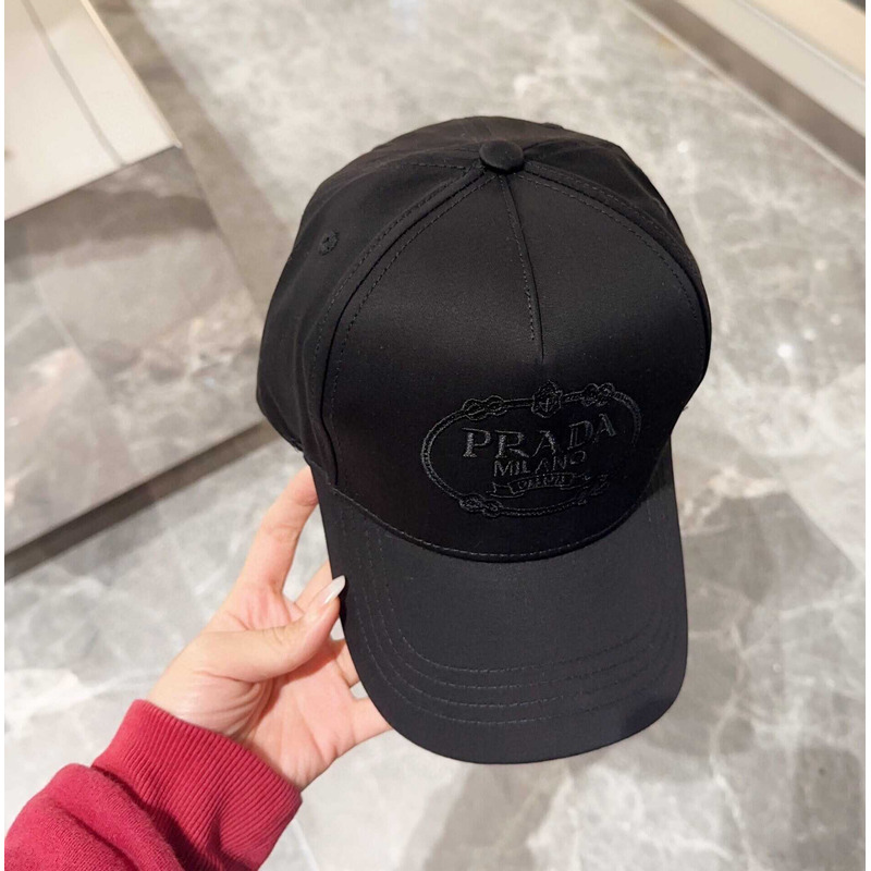 Pra*a drill baseball cap in black