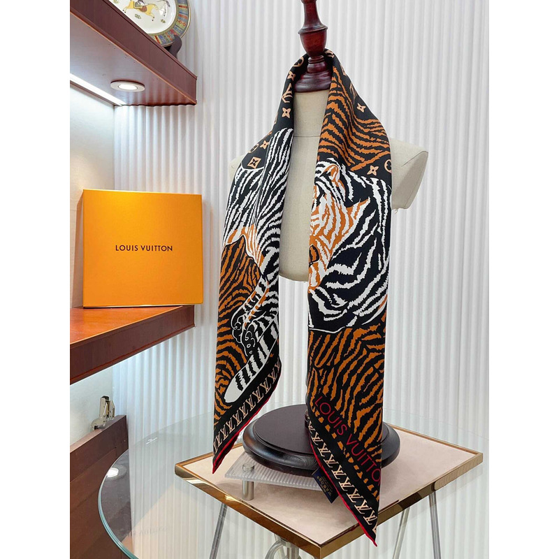 l**is V*t*n square scarf in black