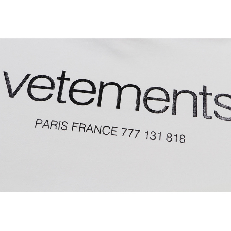 Vetements White Logo Printed Round Neck T-shirt