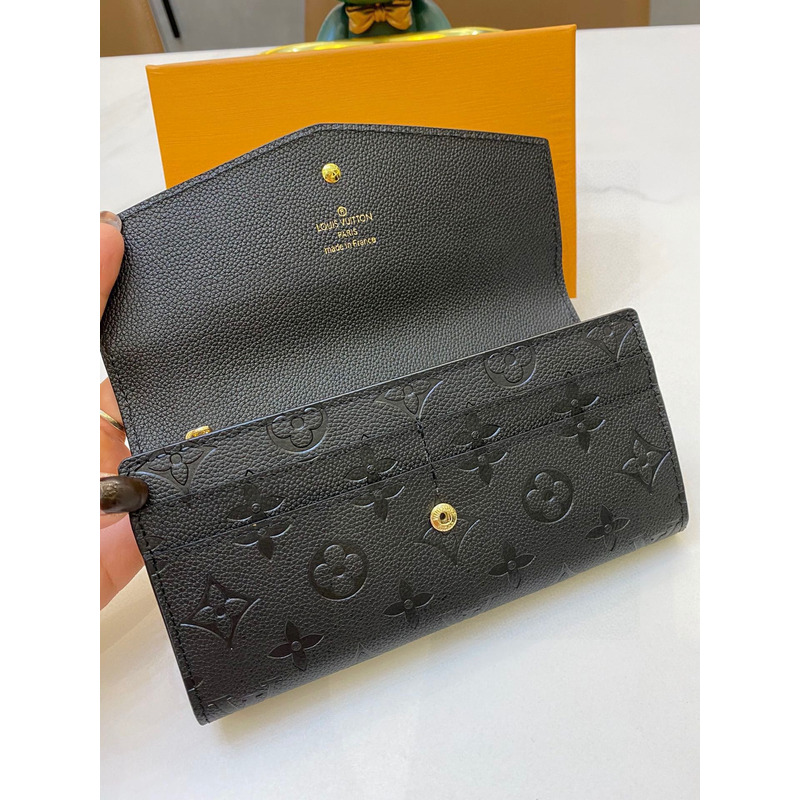 l**is V*t*n long wallet black