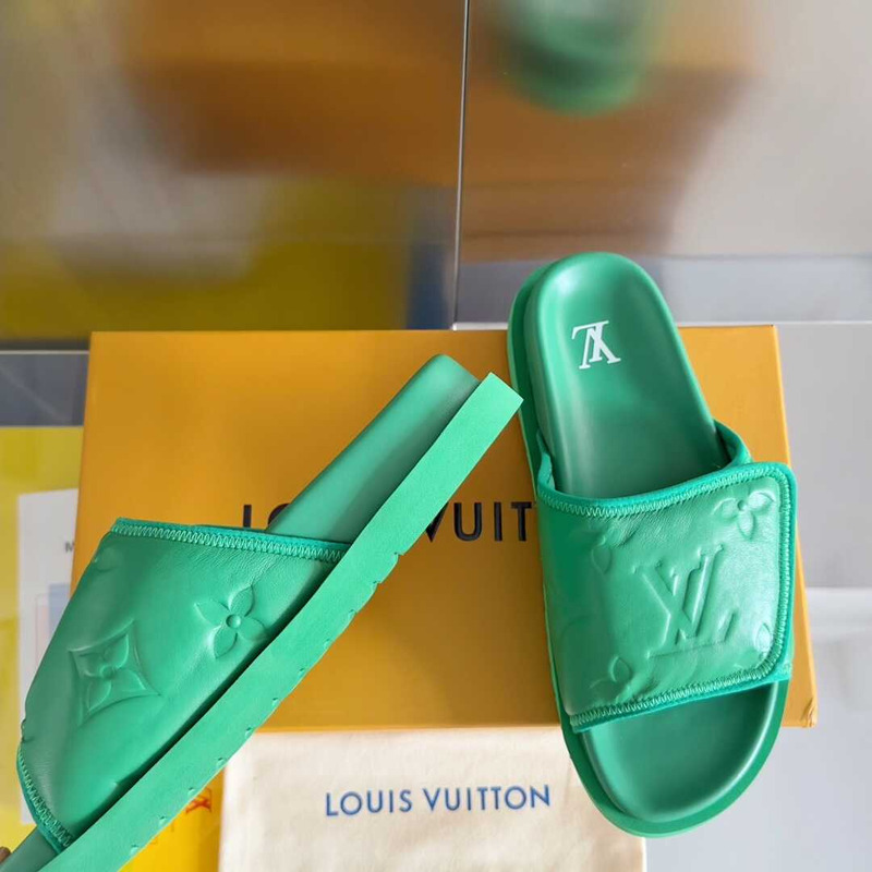 l**is V*t*n miami mule green