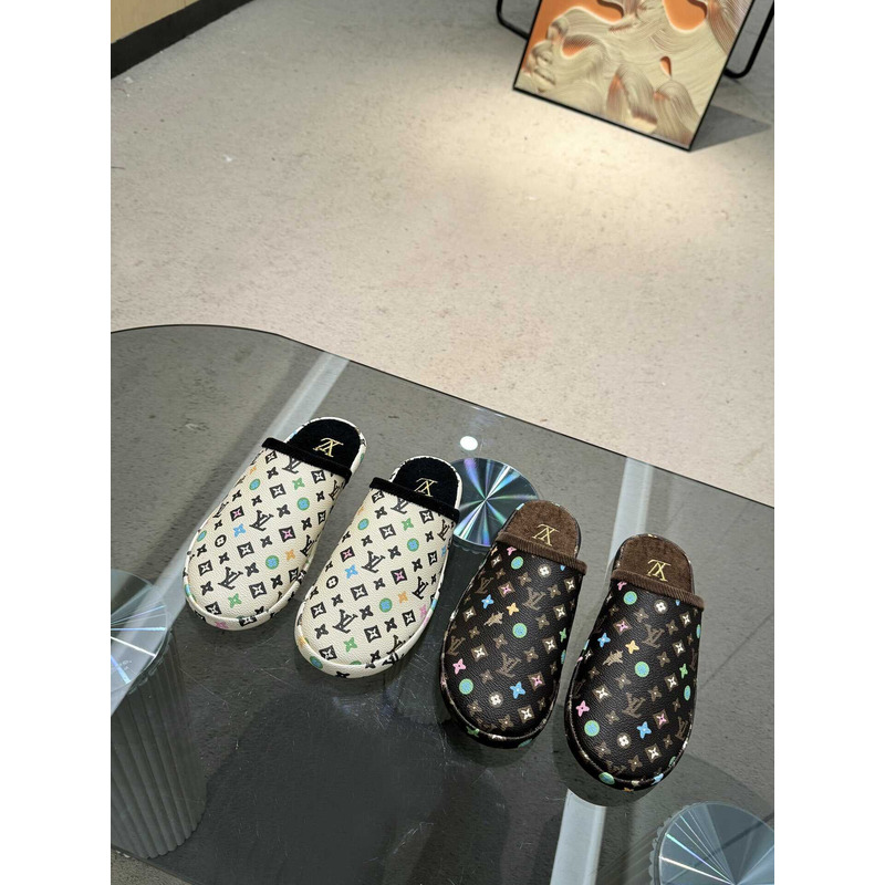 l**is V*t*n lv palace slipper beige