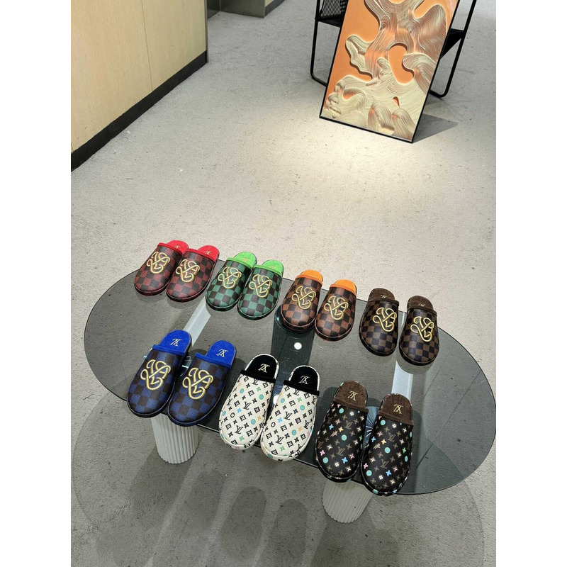 l**is V*t*n lv palace slipper beige