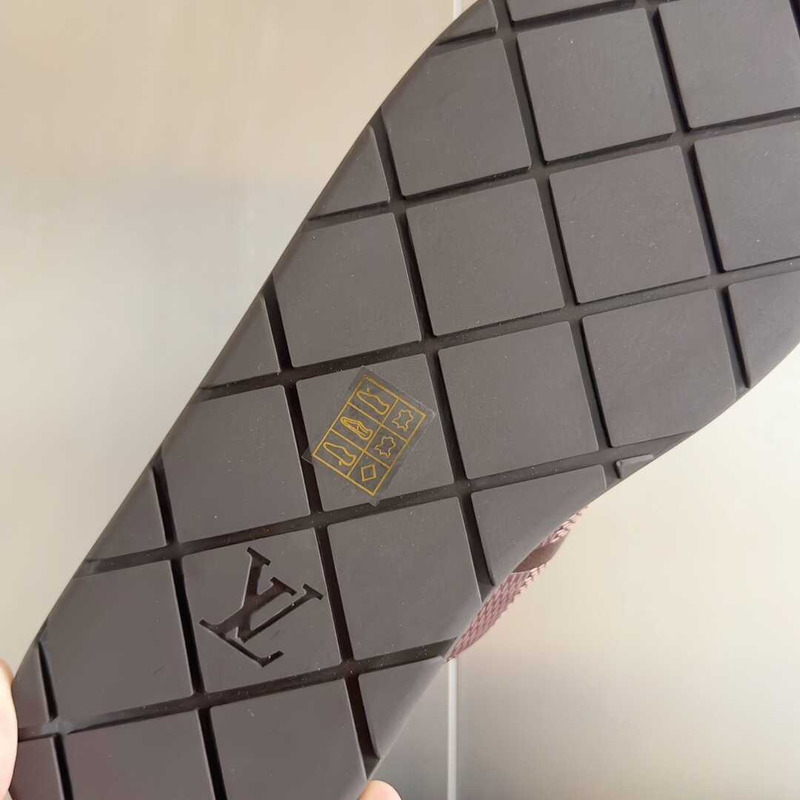 l**is V*t*n venice mule in ebene