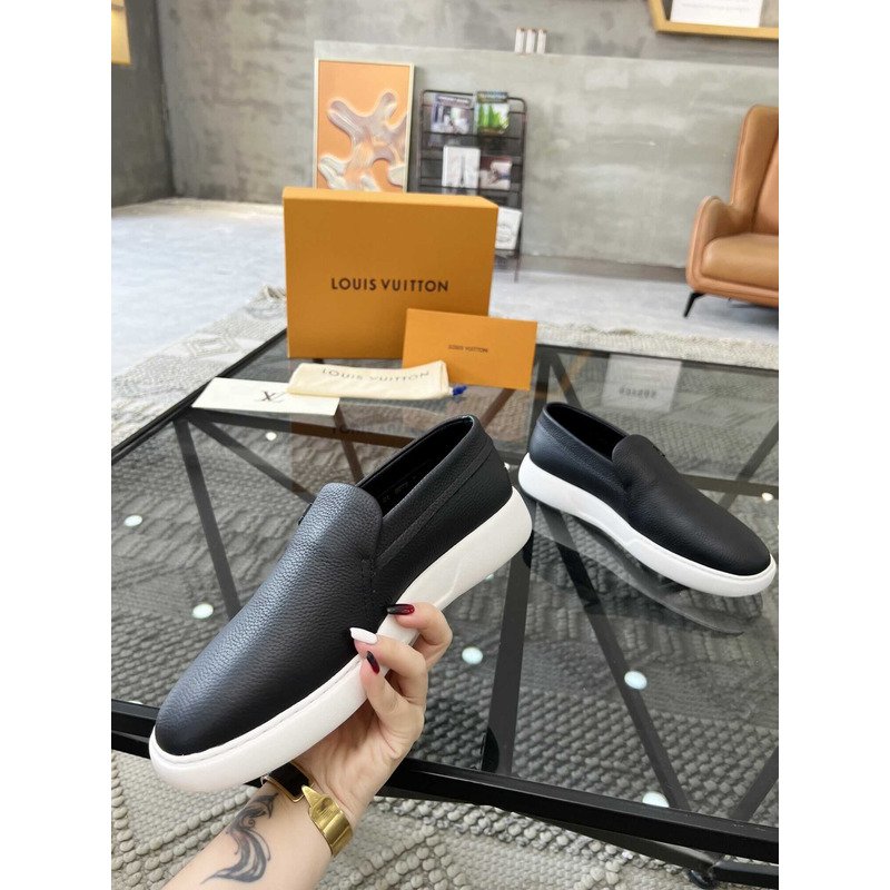 l**is V*t*n pacific loafer - shoes in black