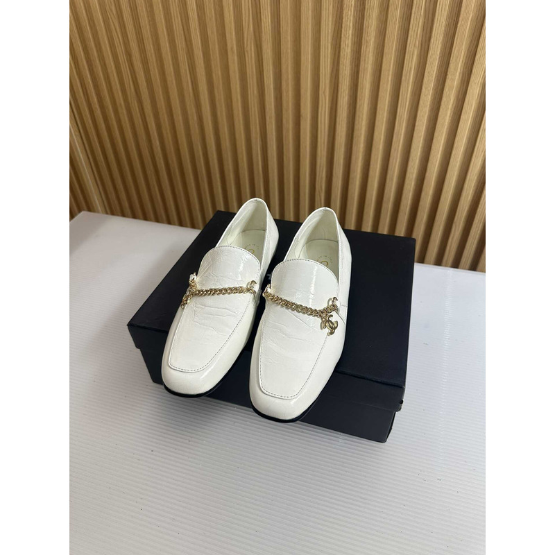 Ch*el moccasins calfskin & metal white