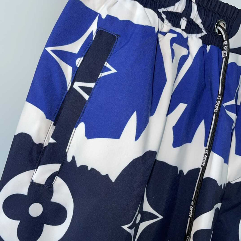 l**is V*t*n monogram shorts multicolor