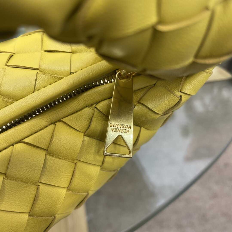 Bo*te*ga ve*ne*ta jodie yellow bag