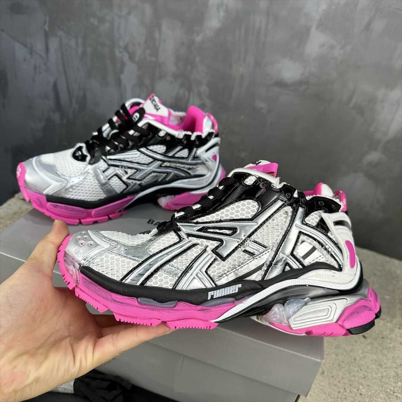 Ba*len*cia*ga runner silvery