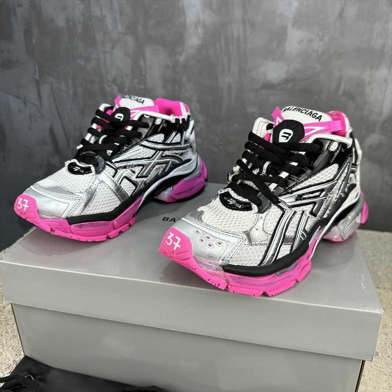 Ba*len*cia*ga runner silvery