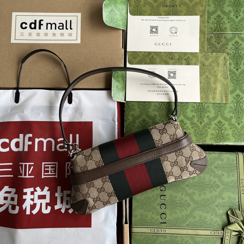 G*u*i horsebit chian small shoulder bag beige