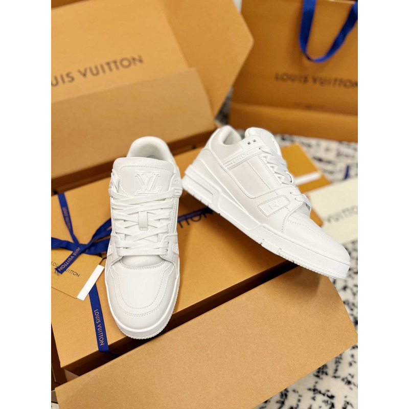 l**is V*t*n trainer white sneaker