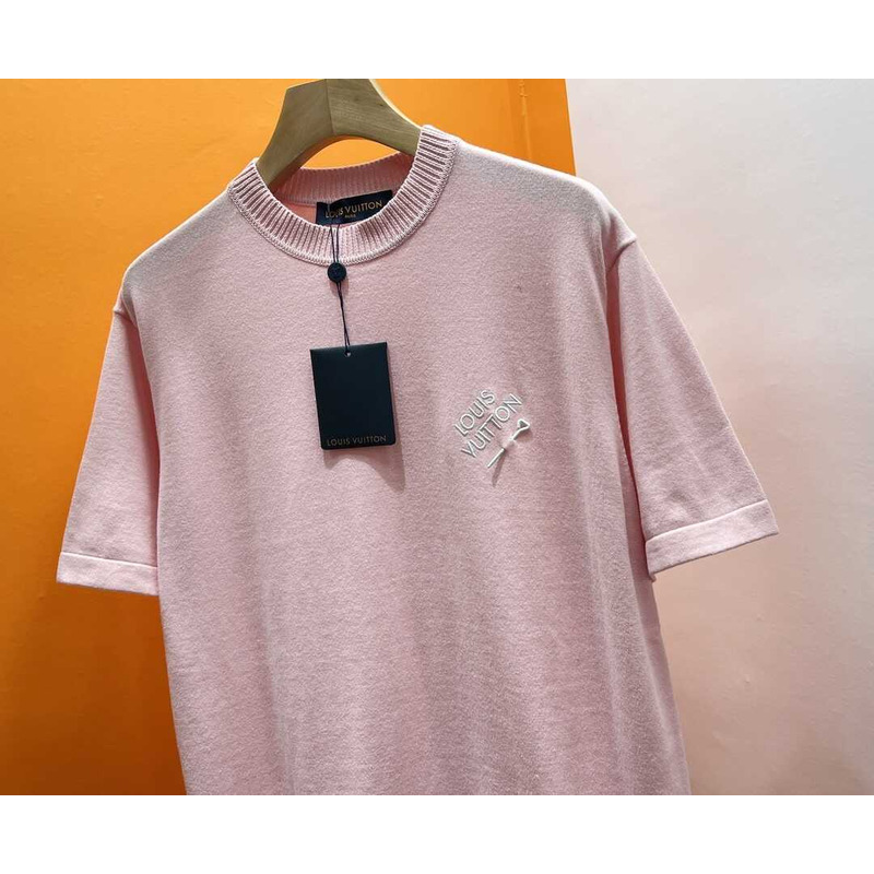 l**is V*t*n embroidered t-shirt pink