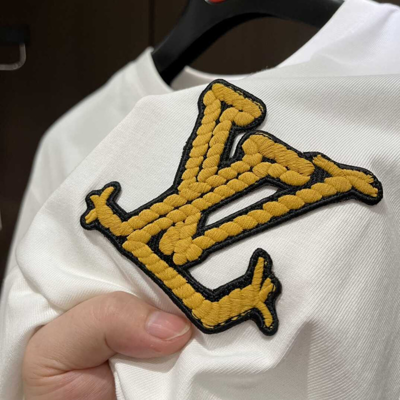 l**is V*t*n logo embroidered cotton t-shirt white