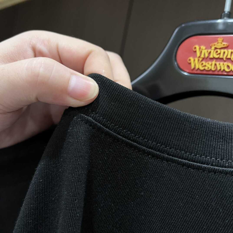 l**is V*t*n logo embroidered cotton t-shirt black