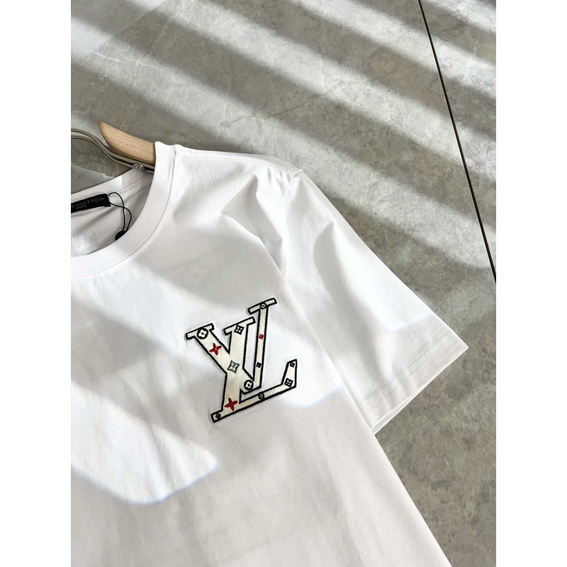 l**is V*t*n logo embroidered t-shirt white