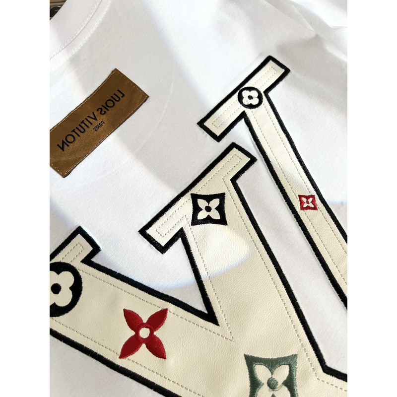 l**is V*t*n logo embroidered t-shirt white