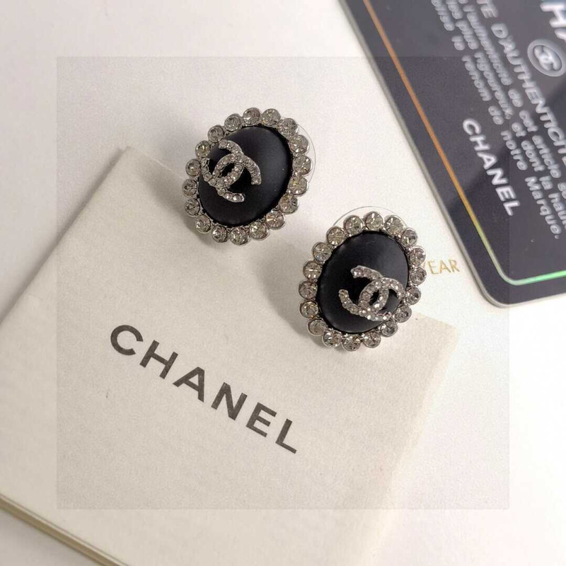 Ch*el round cc earrings black
