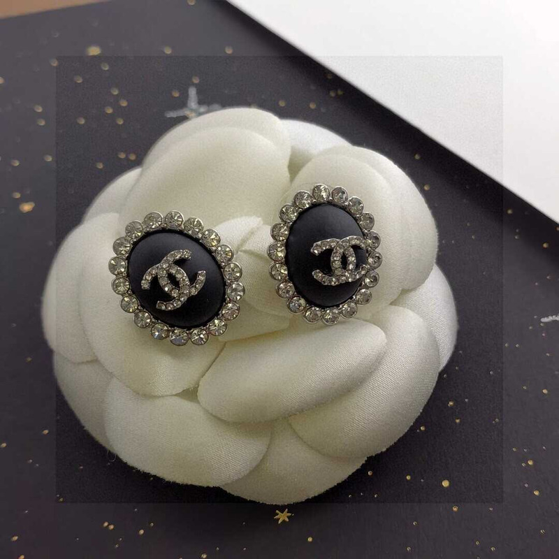 Ch*el round cc earrings black