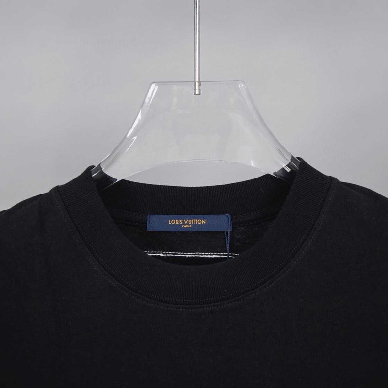 l**is V*t*n bead-embroidered cotton t-shirt black