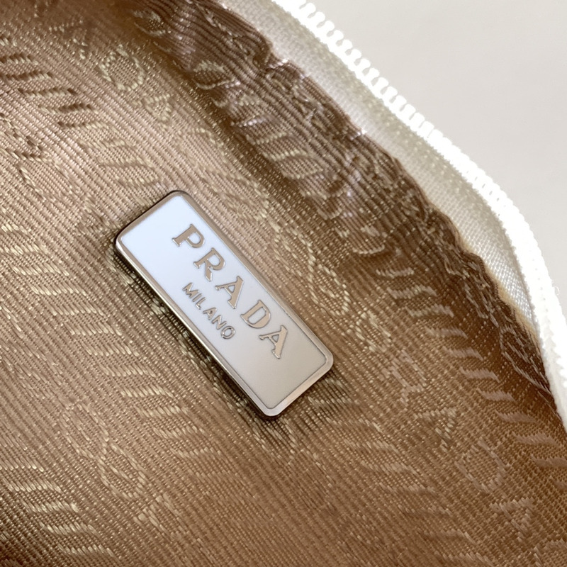 Pra*a re-edition 2005 re-nylon bag white