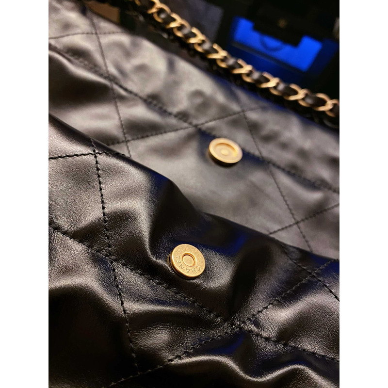 Ch*el shiny calfskin & gold-tone metal Ch*el 22 black