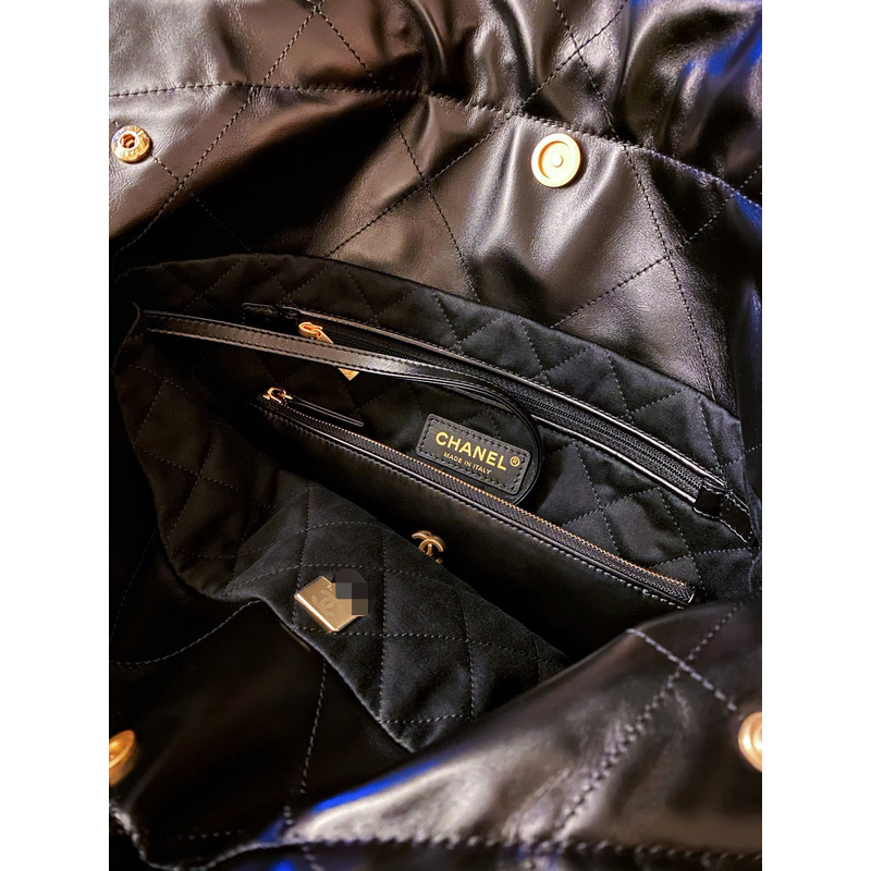 Ch*el shiny calfskin & gold-tone metal Ch*el 22 black