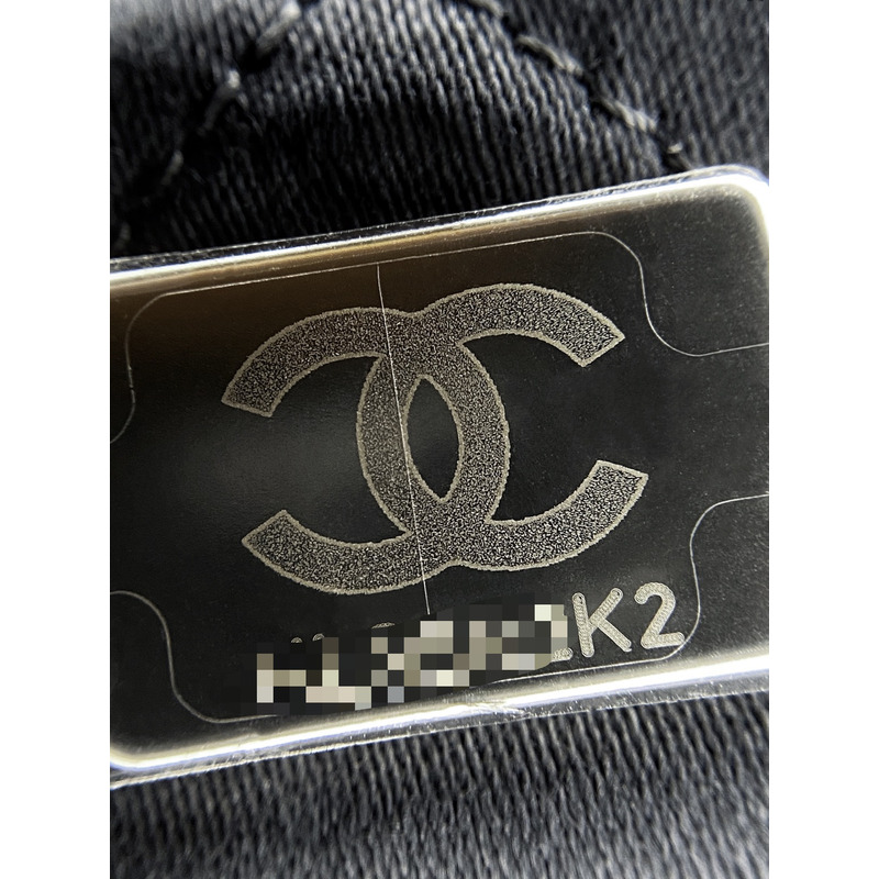 Ch*el shiny calfskin & silver-tone metal Ch*el 22 black