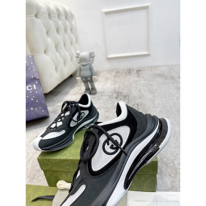 G*u*i run sneakers black