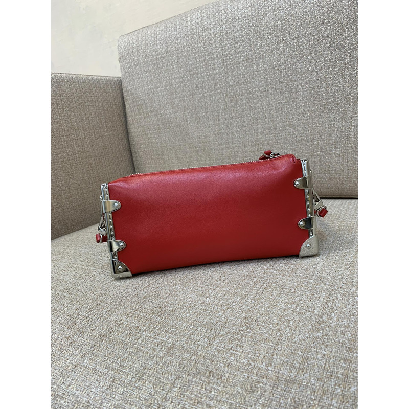 l**is V*t*n slim trunk calf leather red