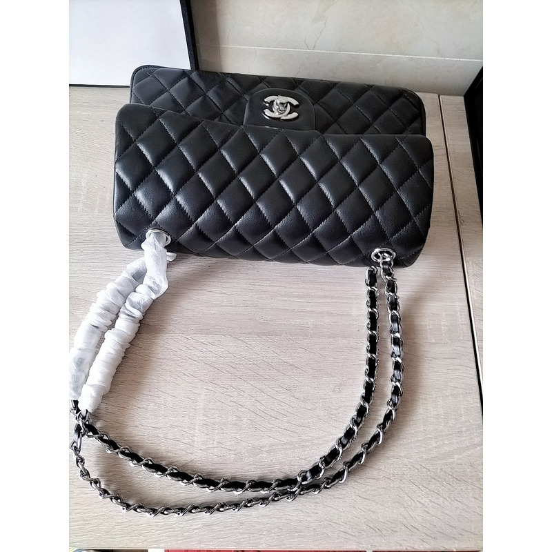 Ch*el classic medium flap shoulder bag black