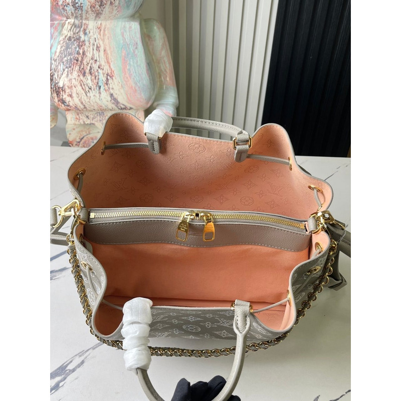 l**is V*t*n mahina spearmint cowhide leather tote bag