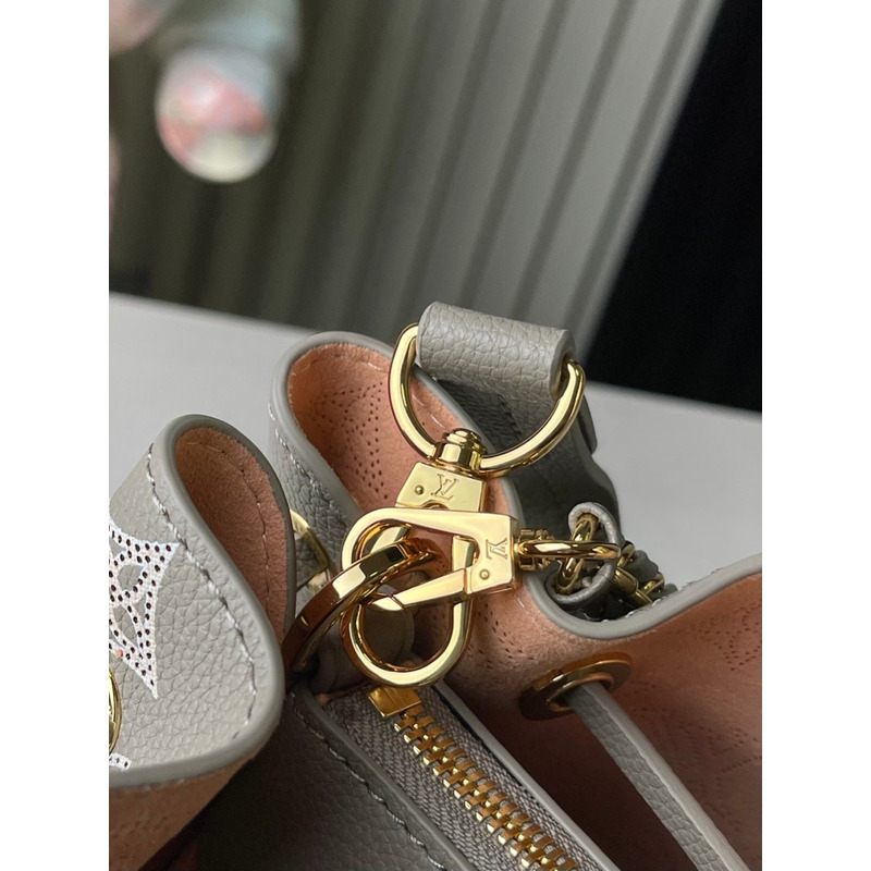 l**is V*t*n mahina spearmint cowhide leather tote bag