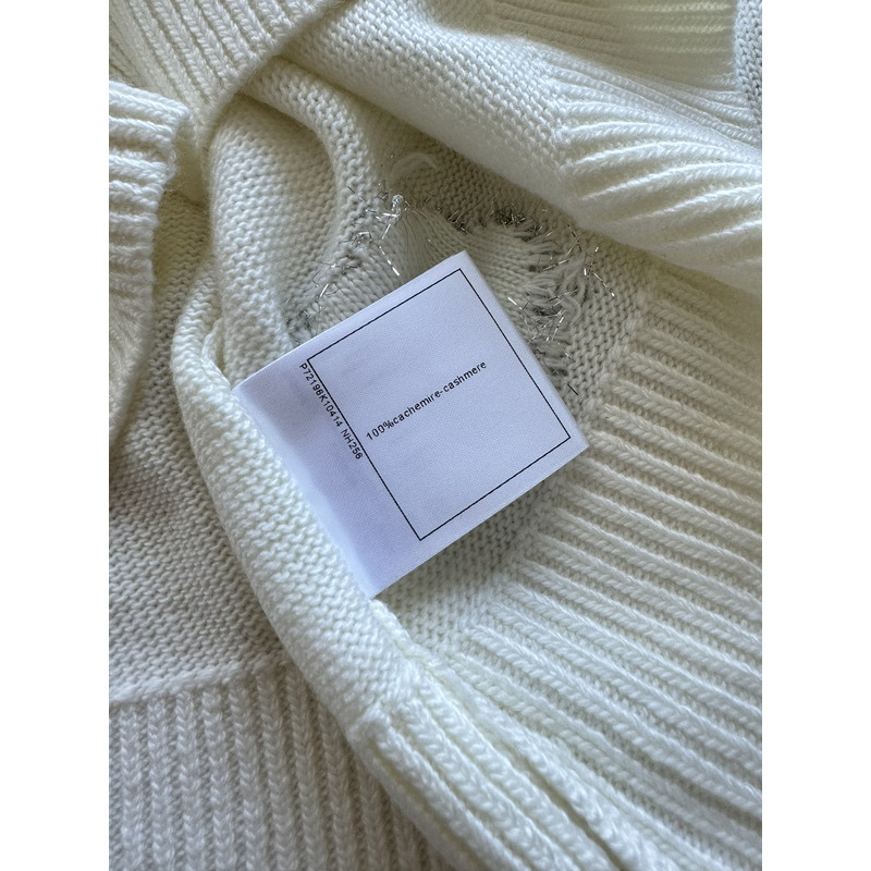 Ch*el camellia cardigan in white