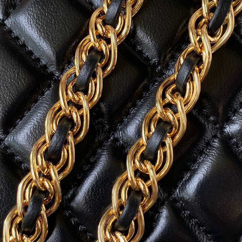 Ch*el chain clutch bag black