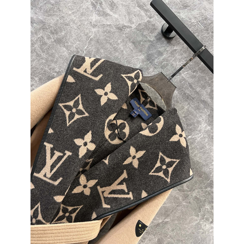 l**is V*t*n hooded wrap pea coat camel brown