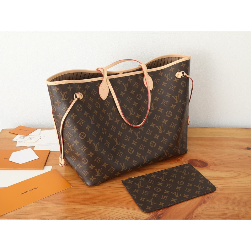 l**is V*t*n neverfull gm m40990