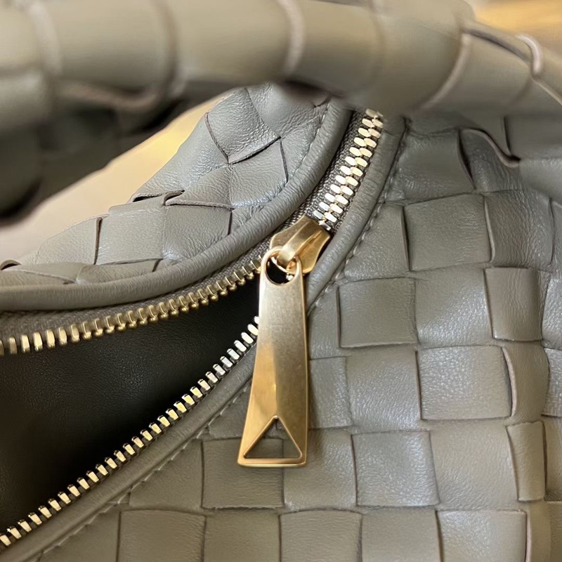 Bo*te*ga ve*ne*ta mini jodie intrecciato leather shoulder bag travertine