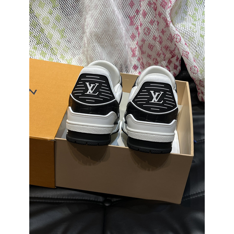 l**is V*t*n trainer sneaker monogram in black&white
