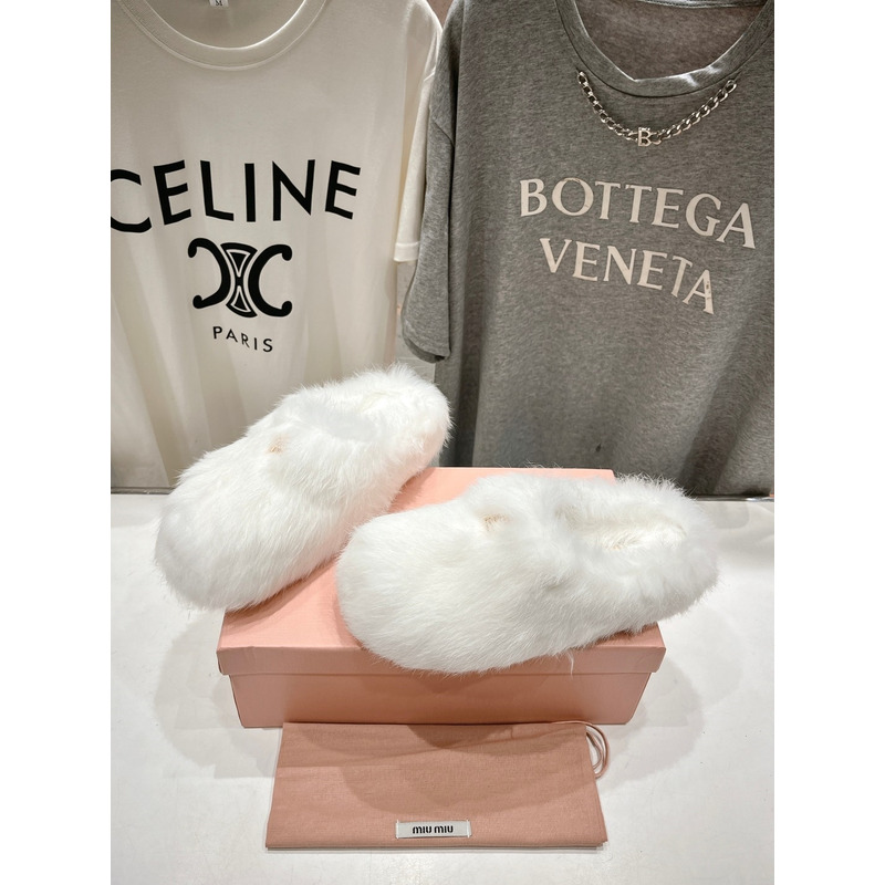 Miu Miu Logo Winter Fluffy Fur Slippers White